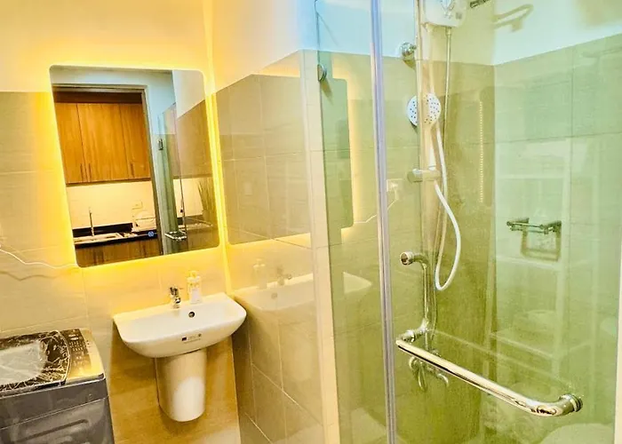 Hotel Moa Newly Turn Over 1 Bedroom With Balcony Prier Place Manila